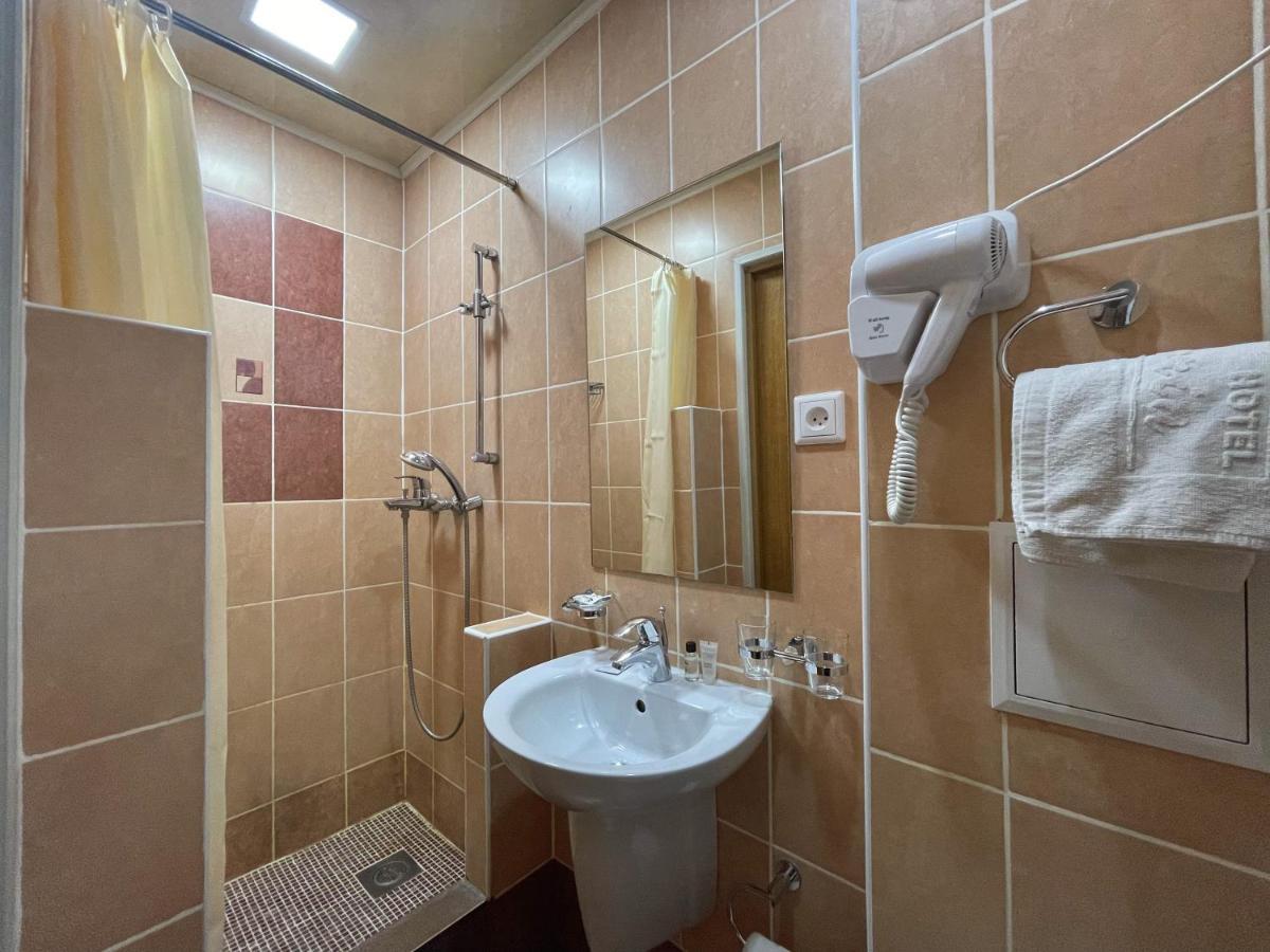 Hotel Gloria Standard Borovoje Kültér fotó